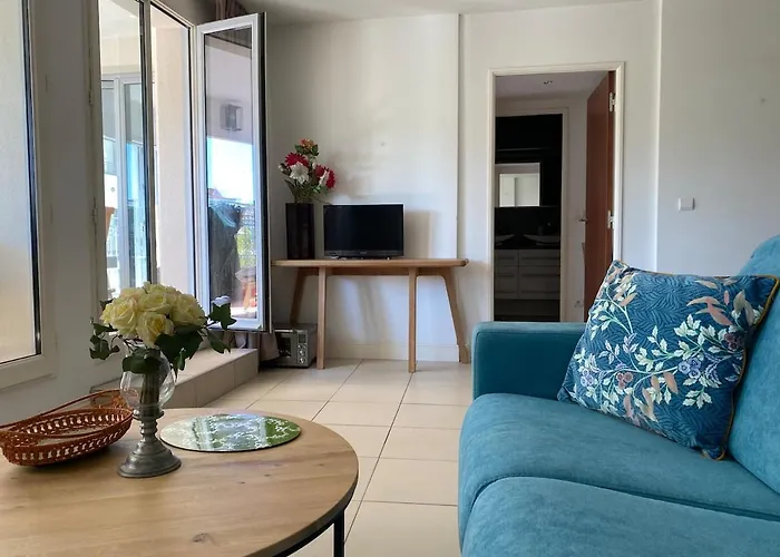 公寓 On Place Des Marquises,