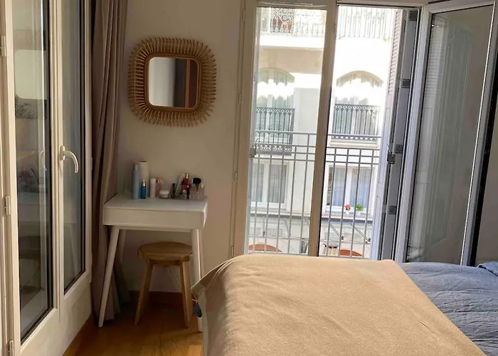 On Place Des Marquises, Apartment *